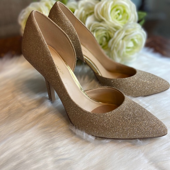 BCBG Shoes - BCBG gold glitter heels. Size 8.